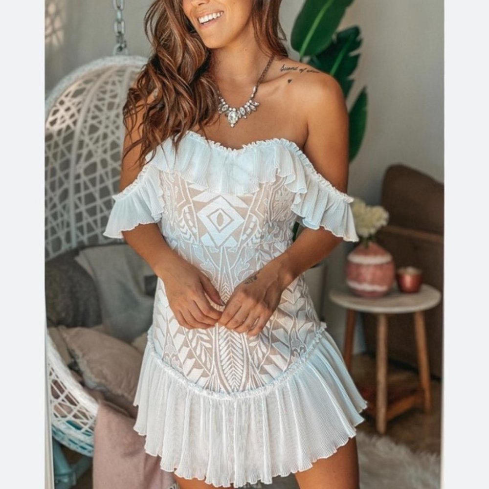 Elegant White Off-Shoulder Wedding Dress